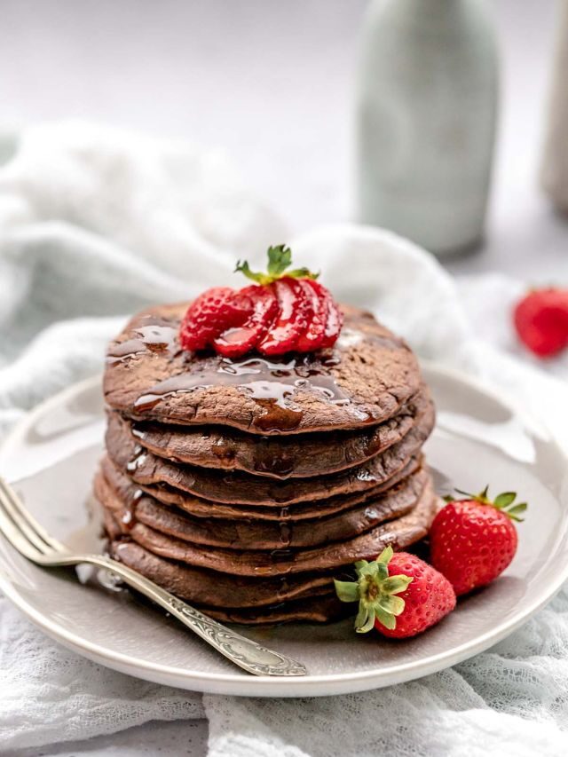 Chocolate Protein Pancakes